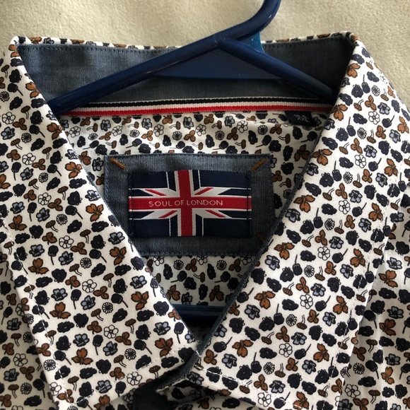 Long sleeve button down - Picture 2 of 2